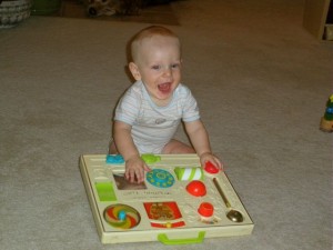 loves-dads-toys this toy belonged to Tyler when he was a baby and Hank just loves it!